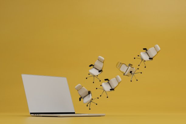 创建工作场所的物品。黄色背景的笔记本电脑和办公椅。三维渲染图片下载