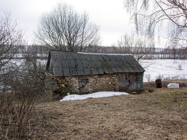 村里的旧石仓图片下载
