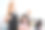 顾客和美容院工作人员正在微笑着交谈。用你的手机来指导你的发型和颜色。图片下载