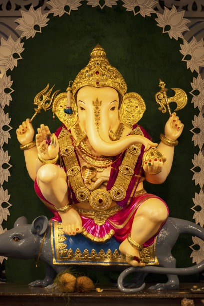 古鲁吉·塔利姆·甘帕蒂，拉克西米路，浦那，马哈拉施特拉邦，印度。第三代马纳什·加纳帕蒂或浦那杰出的甘尼沙偶像图片下载