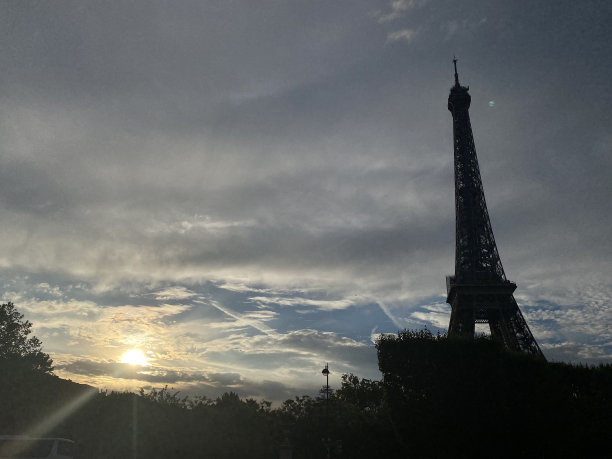 埃菲尔铁塔图片下载