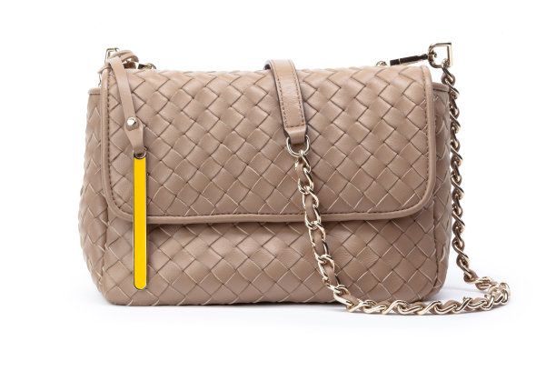 女性时尚斜挎包孤立在白色背景图片下载