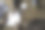 一对年轻的已婚夫妇正在与房地产经纪人商谈签订购房合同。图片下载