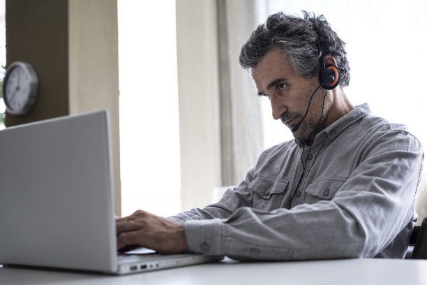 呼叫中心工作日。图片下载