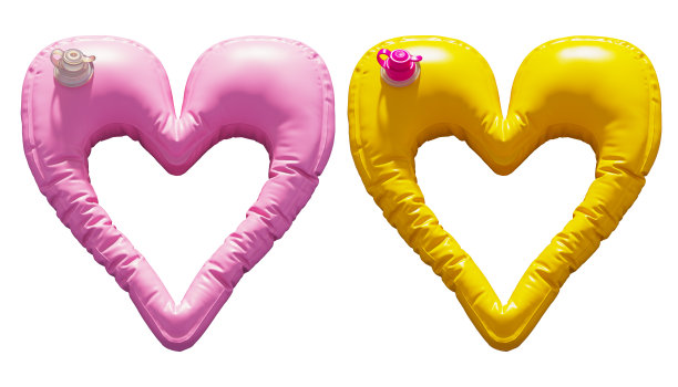 充气游泳环字母。心的象征图片下载