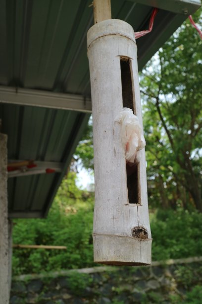这是一种来自印度尼西亚的简单通讯工具，叫做kentongan图片下载