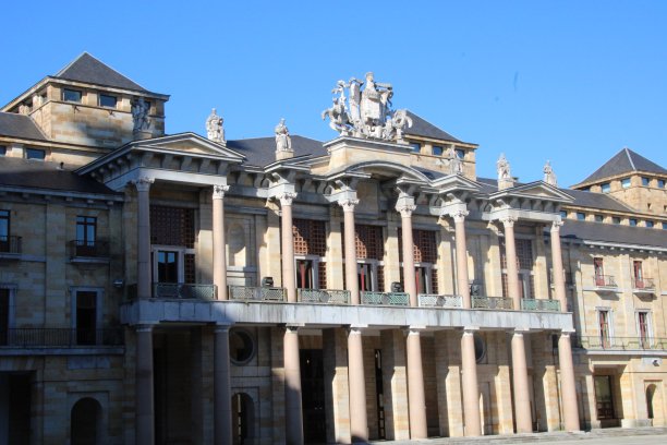 Laboral,吉洪图片下载