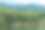 风景湖景在Ang Kaew清迈大学在自然森林山景春天多云的天空背景与白云。图片下载