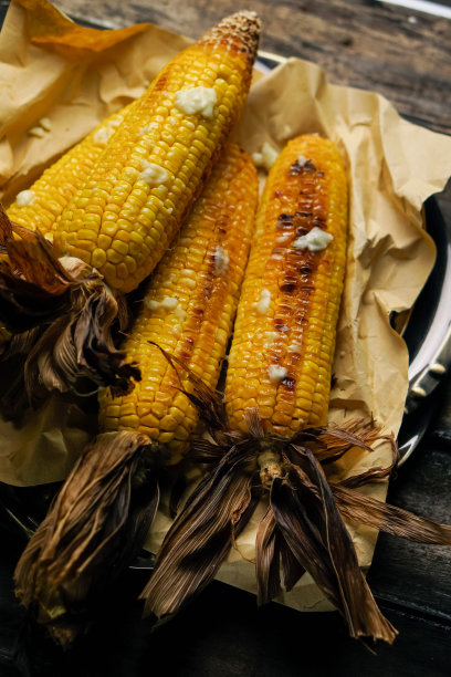 烤甜玉米图片下载