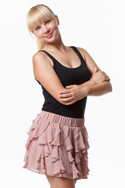 年轻女性金发工作室创意摄影图片下载