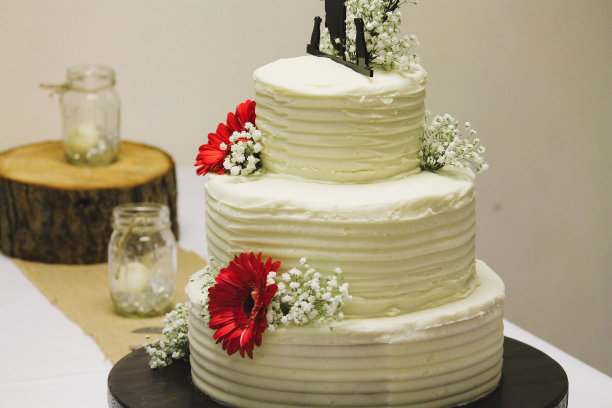乡村风格婚礼蛋糕图片下载