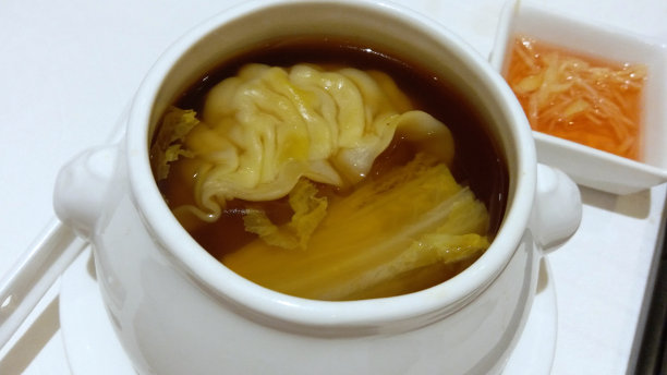 饺子和汤图片下载