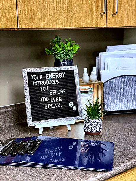 忙碌的办公室-库存照片图片下载