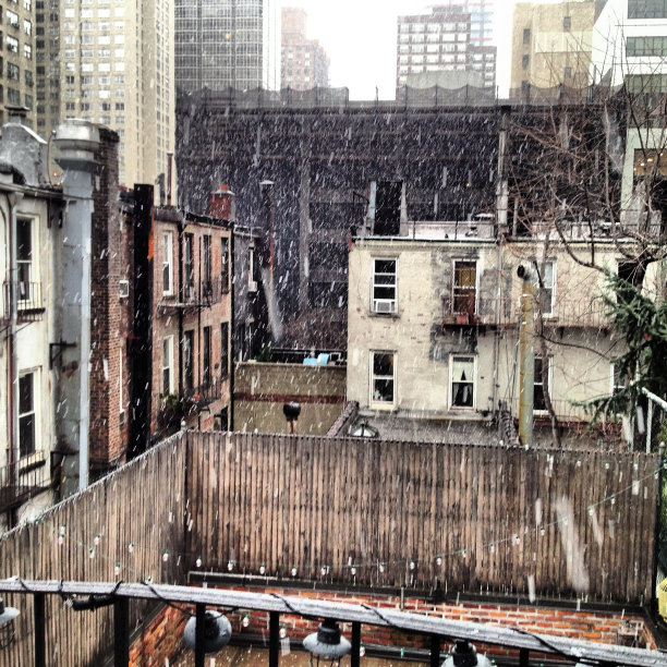 城市里的雪图片下载