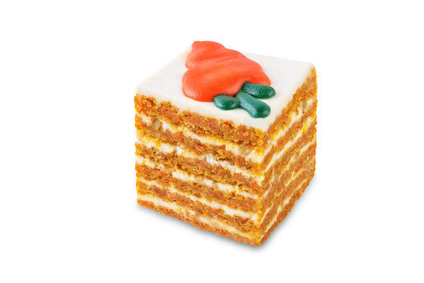 胡萝卜蛋糕，奶油芝士填充白色孤立的背景图片下载