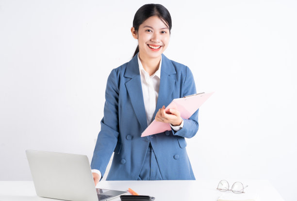 年轻的亚洲女商人工作理念图片下载