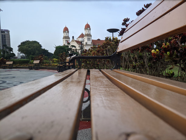 三宝垄的Tugumuda和Lawang Sewu地区是公众最喜欢的公共空间之一图片下载