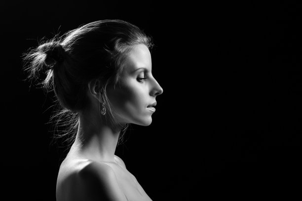 完美的女性形象图片下载