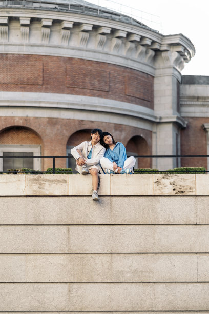 幸福的亚洲夫妇画像图片下载