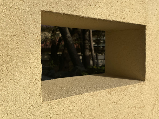 墙和矩形孔图片下载