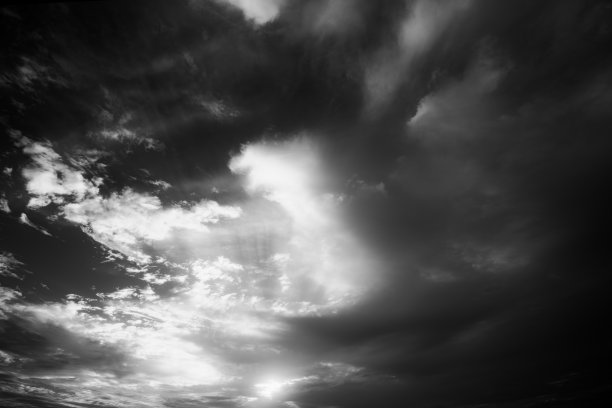 黑白云图片下载