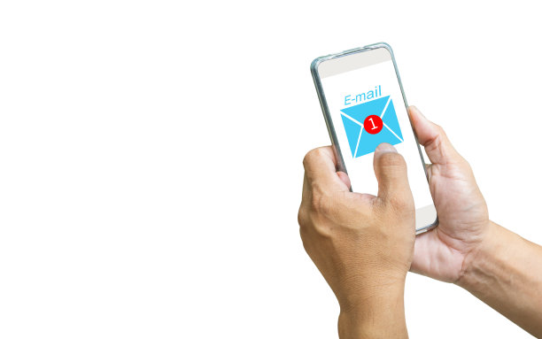 接近人手和手机与电子邮件图标，电子邮件的概念。在白色背景上。图片下载