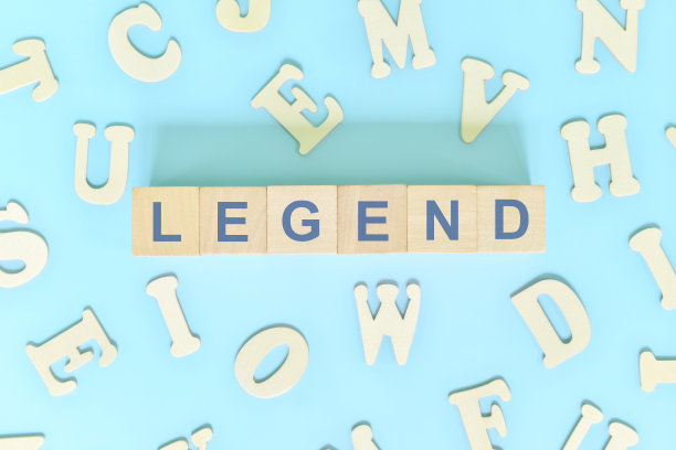 英国文学观念中的传奇叙事形式。木块排版字平铺在蓝色背景。图片下载