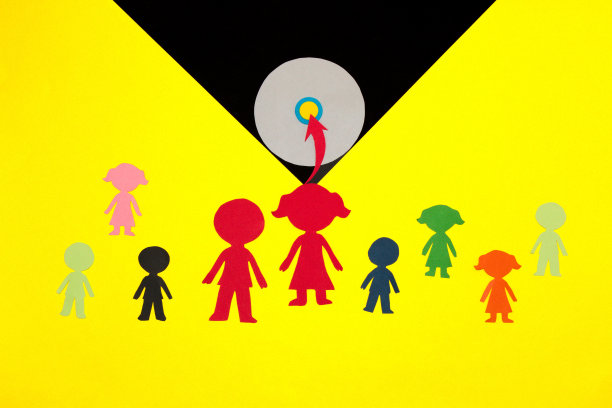 团队和他们的领导，一个带有商业目标的黑波从领导者的头脑中冒了出来图片下载