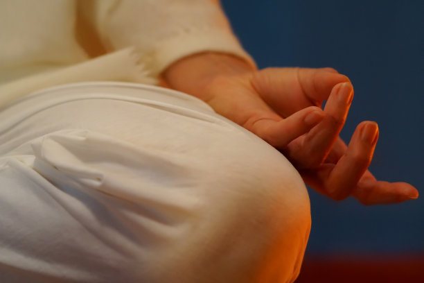 瑜伽场景室内工作室和教练图片下载