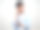 年轻的商人戴着眼镜，用手机说话，感到无聊和孤独图片下载