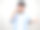 亚洲男子戴眼镜使用手机感到困惑和孤立图片下载