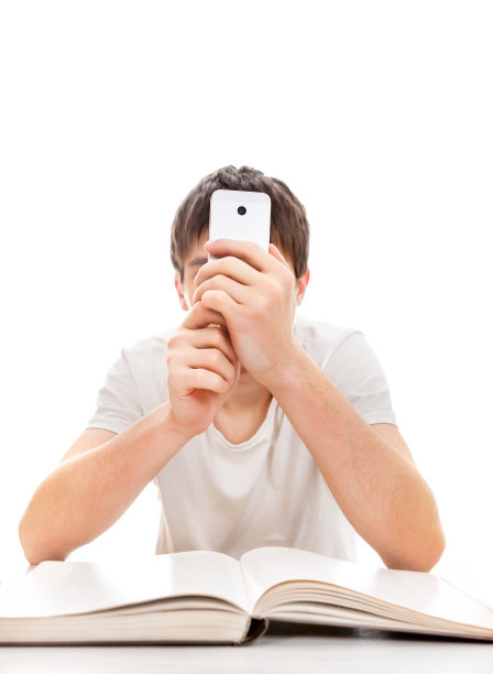 有手机的学生图片下载