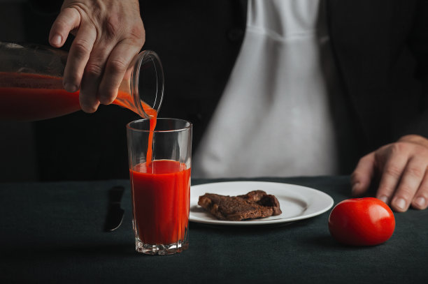 居家晚餐：极简主义图片下载