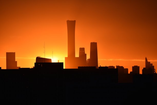 北京CBD黎明时分的日出图片下载