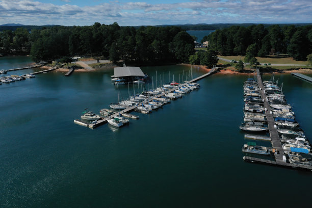 美国乔治亚州的拉尼尔湖码头图片下载
