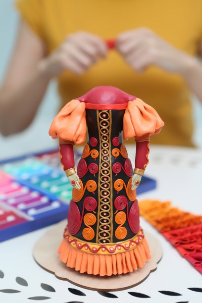 橡皮泥模型粘土。俄罗斯女人的形象图片下载