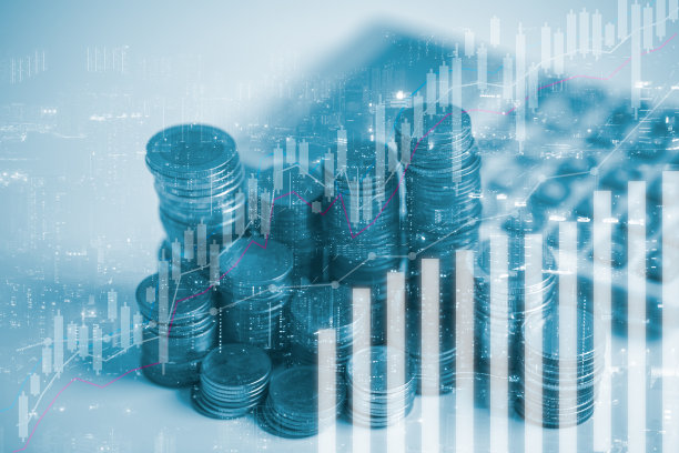 银行理财投资理念。以城市为背景的增长企业的双重曝光图像。货币增长市场统计与全球外汇。外汇支付银行全球投资。图片下载