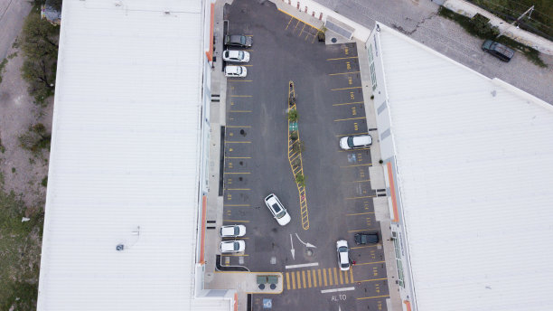 航拍仓库区域图片下载