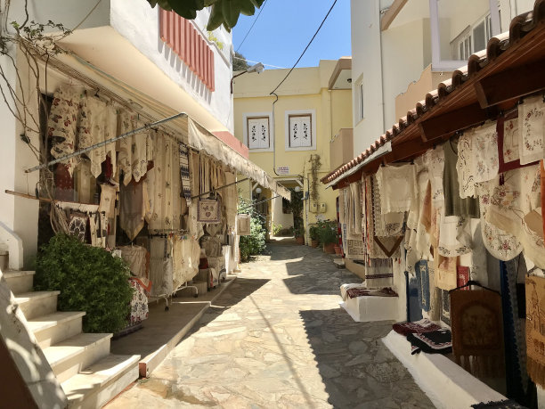 希腊-克里特岛-福德勒村-刺绣小街图片下载