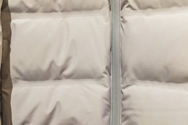 羽绒服的部分特写图片下载