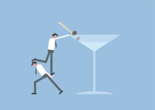 男人之夜，两个男人想够大马提尼鸡尾酒杯图片下载