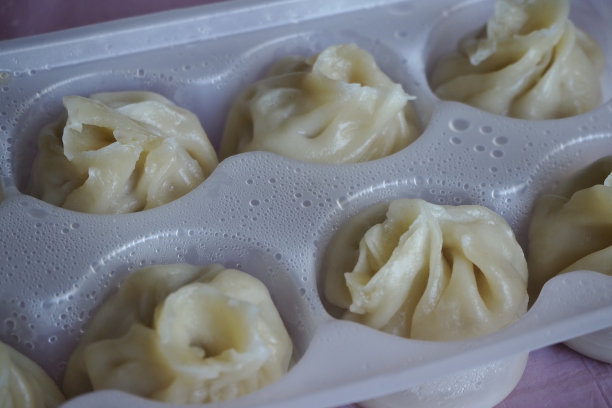 在家蒸汤圆图片下载