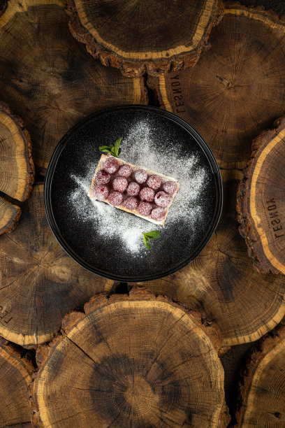 鸡肉沙拉。鸡肉凯撒沙拉。健康食品新鲜蔬菜沙拉图片下载