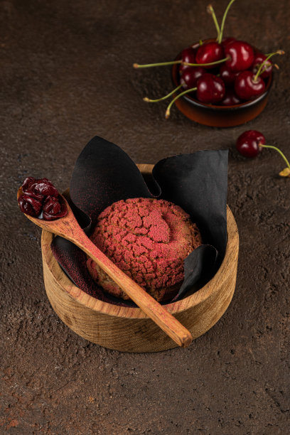 新鲜的红樱桃水果盘，成熟的樱桃枝，健康的食物。图片下载