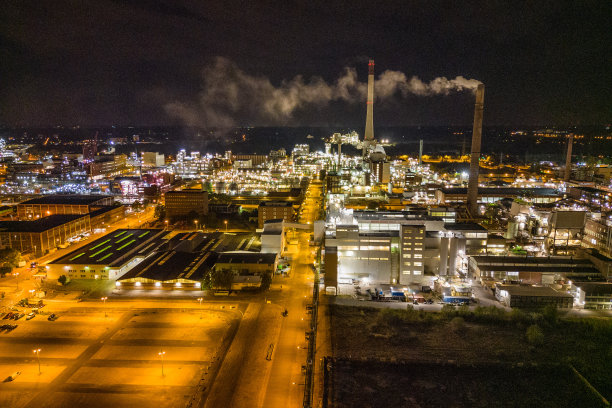 位于德国克雷菲尔德的化学园区CHEMPARK图片下载