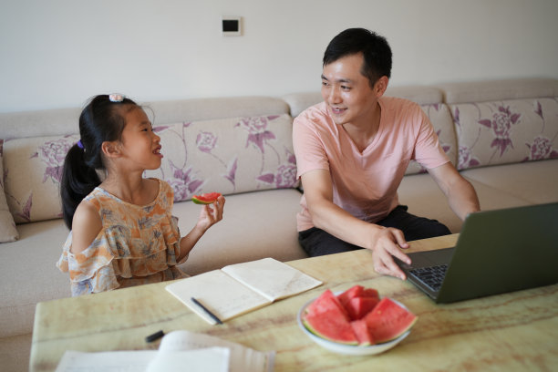 居家办公图片下载