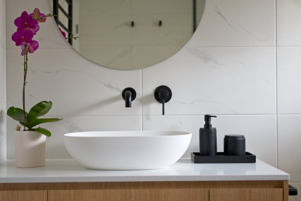 现代小浴室图片下载