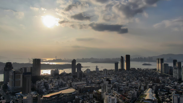 海滨城市图片下载