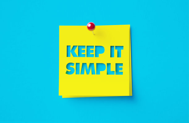 保持简单，在蓝色背景上剪下黄色的便条图片下载