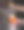 酒吧里的酒保正在把新鲜的啤酒倒进玻璃杯里图片下载